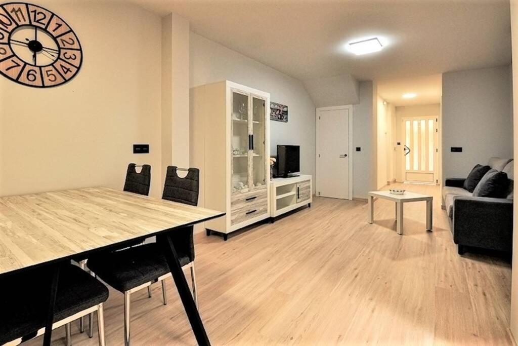 Aptmundo Bajamar - Precioso Apartamento Planta Baja Y Patio Puerto de Sagunto Bagian luar foto